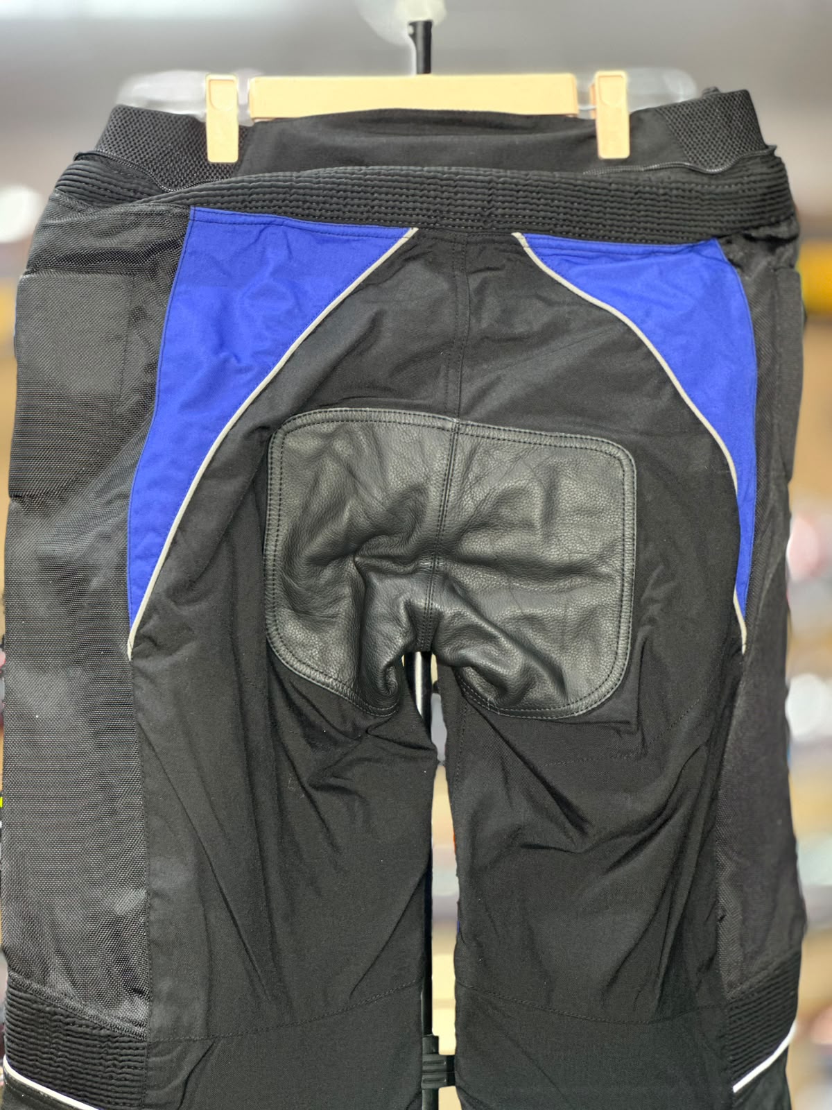 HEIN GERICKE TOURING RIDING PANT WITH LEVEL 2 PROTECTION SIZE 38 WAIST - Image 2