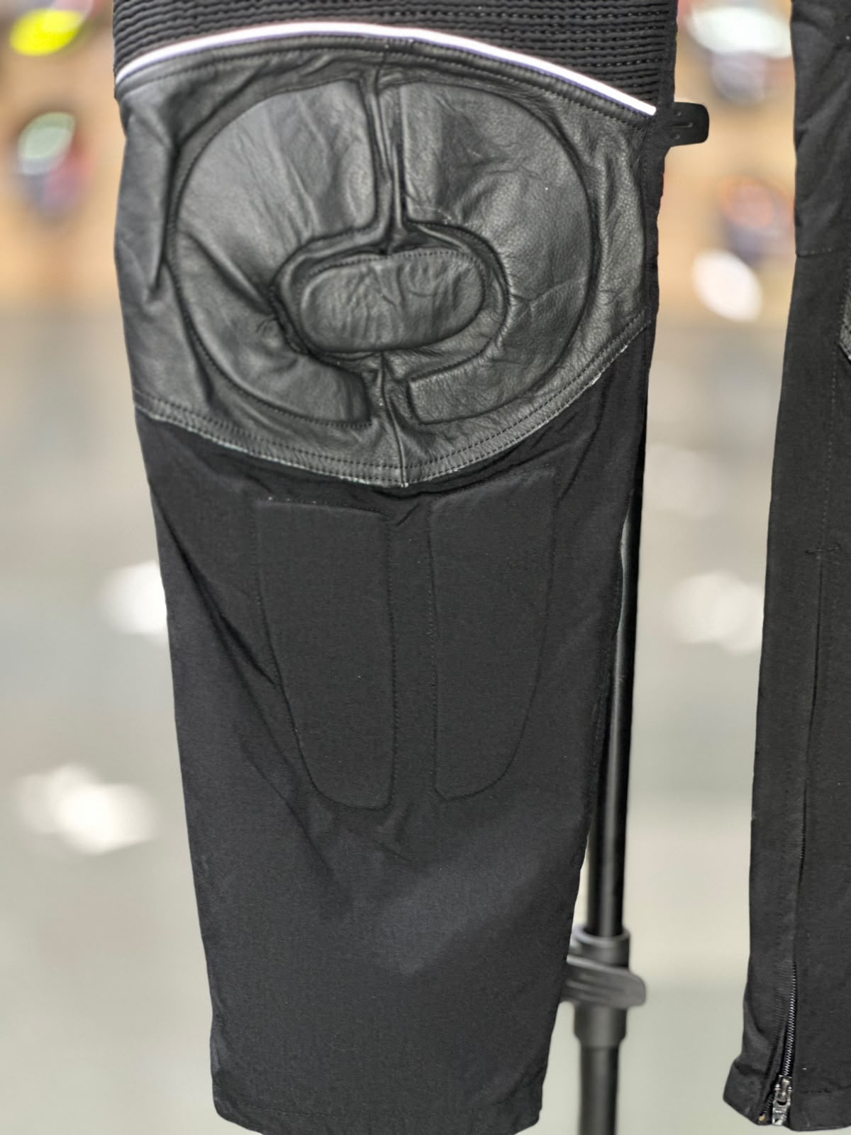 HEIN GERICKE TOURING RIDING PANT WITH LEVEL 2 PROTECTION SIZE 38 WAIST - Image 5