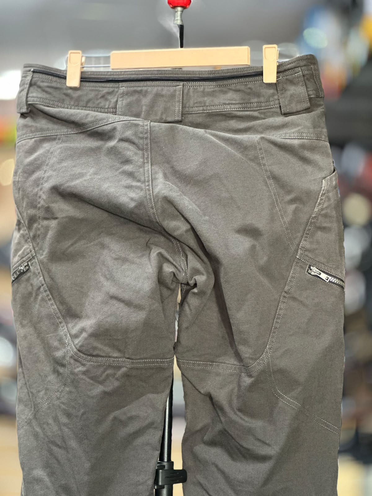 BMW MOTERRAD TOURING RIDING PANT WITH LEVEL 2 PROTECTION SIZE 36WAIST - Image 5