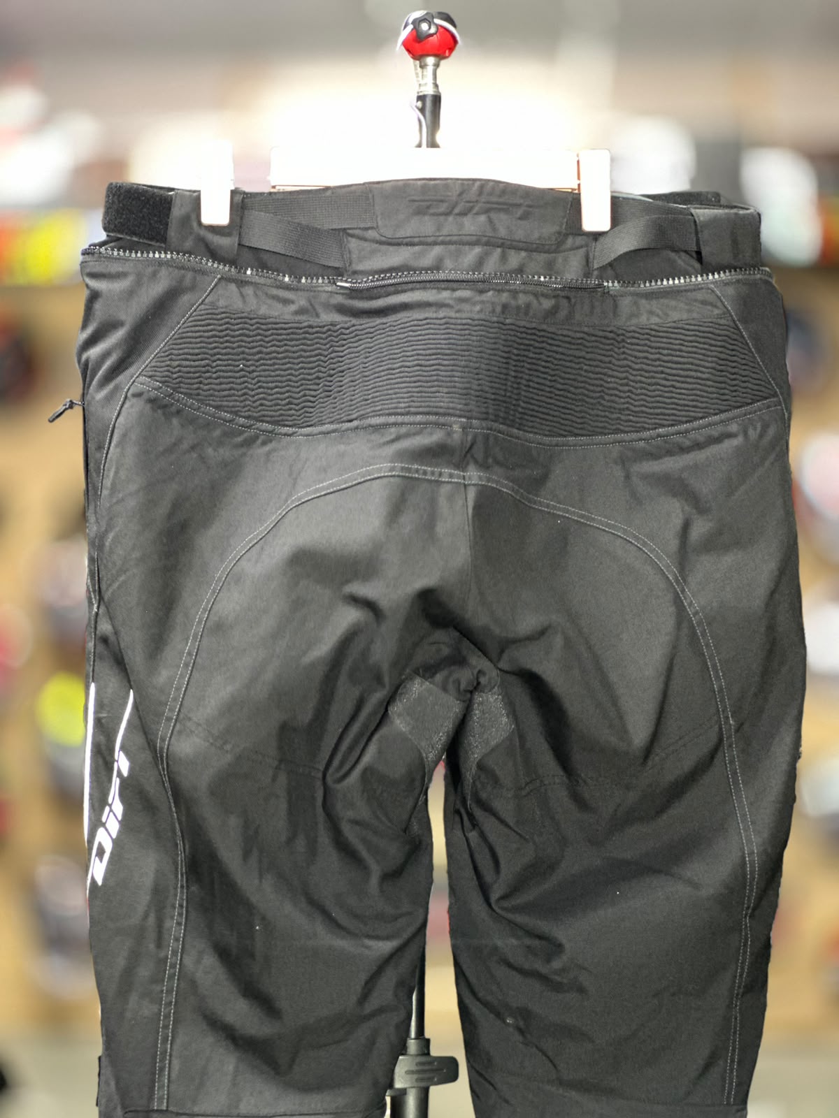 DIFI TOURING RIDING PANT WITH LEVEL 2 PROTECTION SIZE 38 WAIST - Image 2