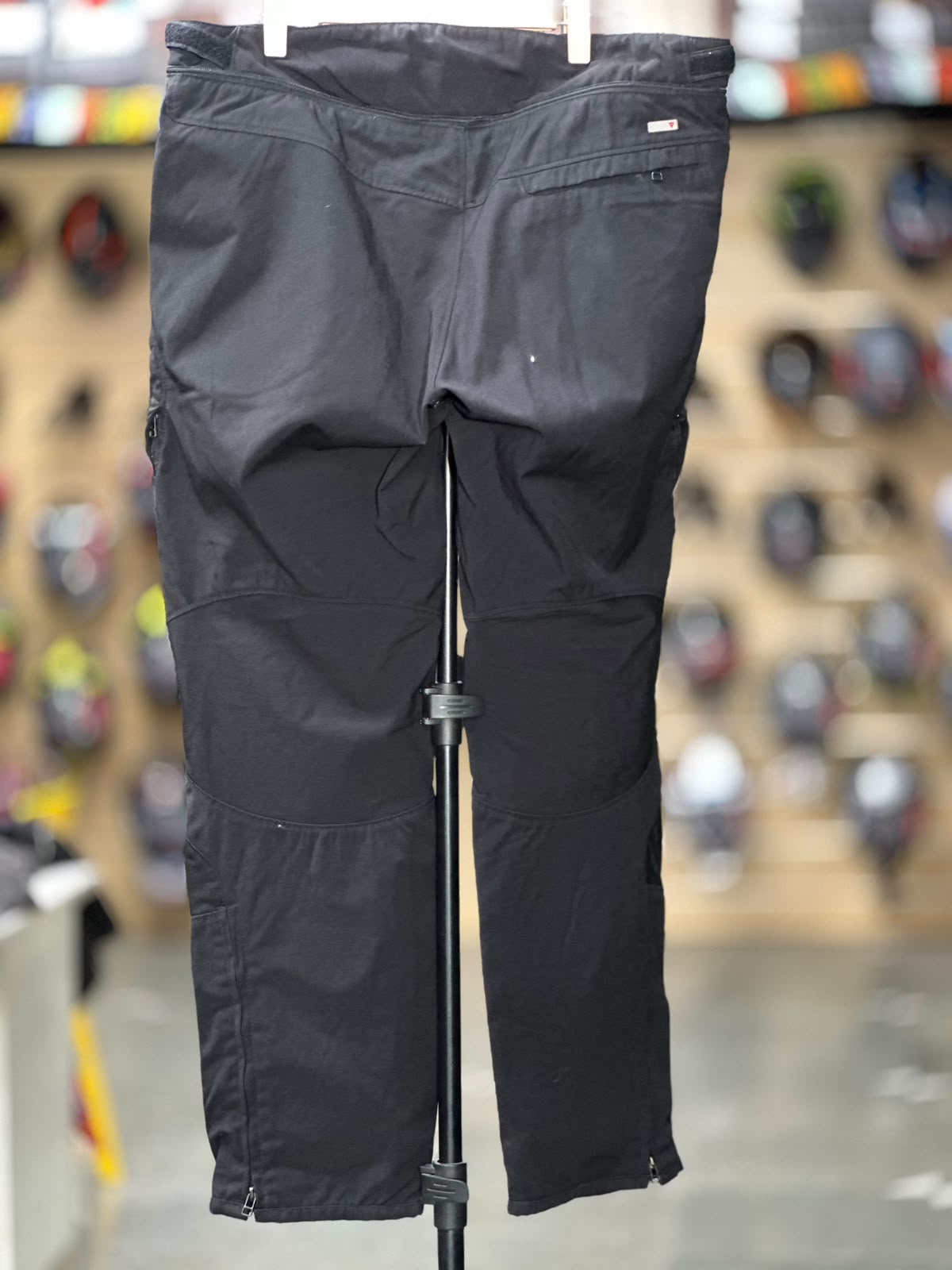 IXS TOURING RIDING PANT WITH LEVEL 2 PROTECTION SIZE 38 WAIST - Image 3