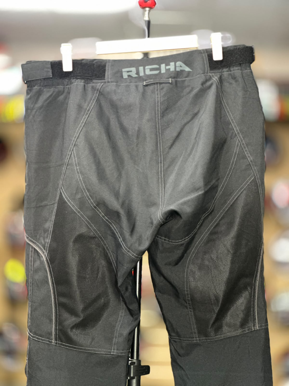 RICHA TOURING RIDING PANT WITH LEVEL 2 PROTECTION SIZE 38 WAIST - Image 5