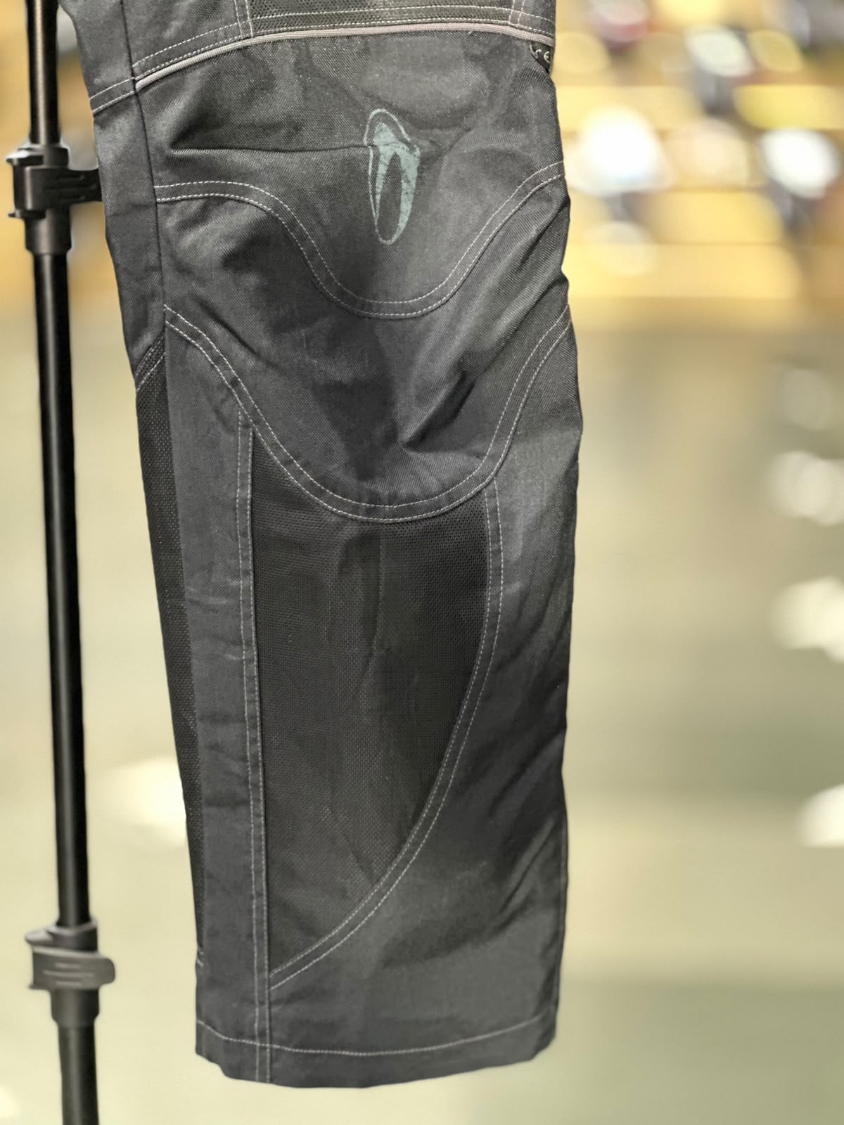 RICHA TOURING RIDING PANT WITH LEVEL 2 PROTECTION SIZE 38 WAIST - Image 3