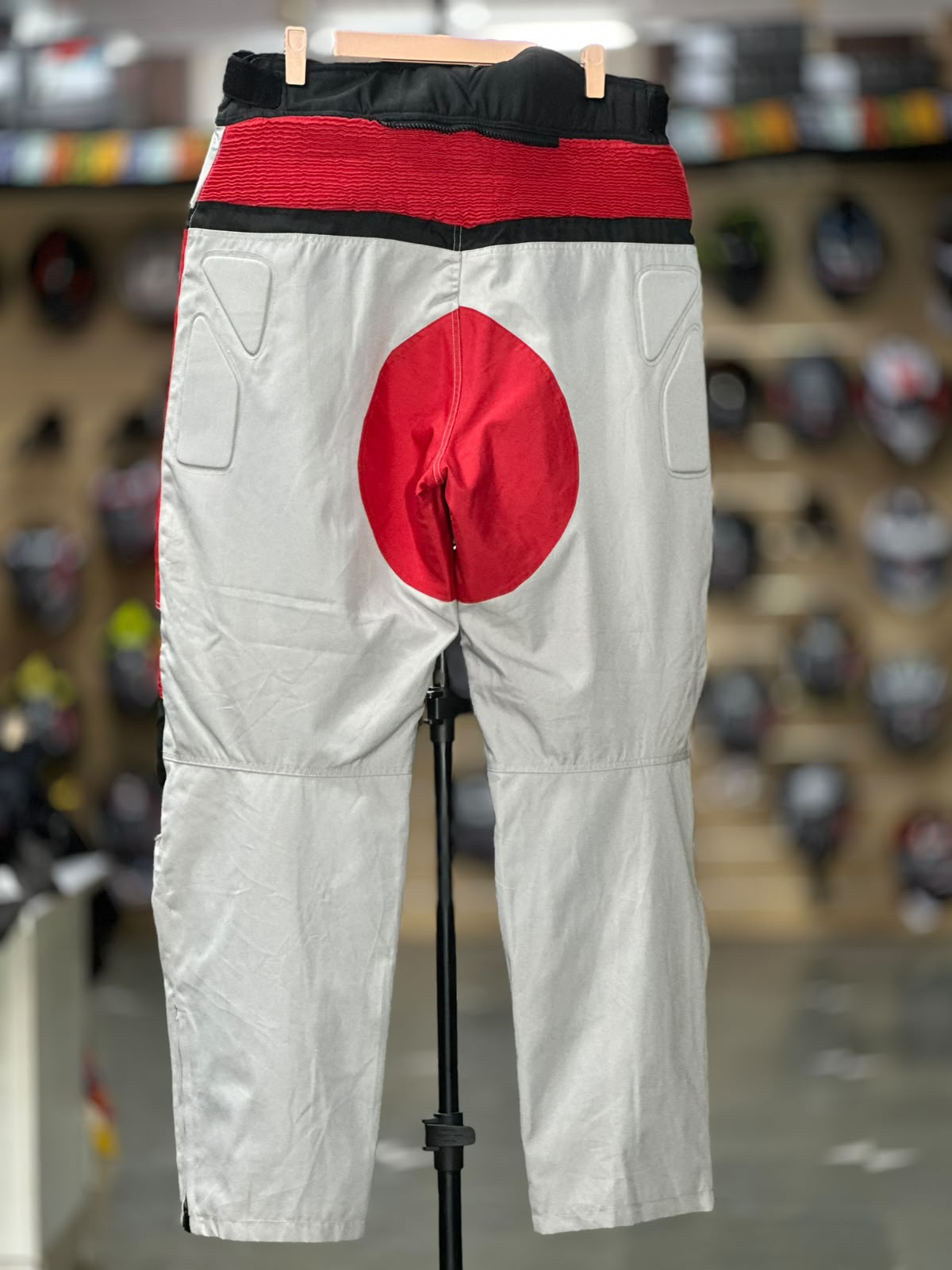TOURING RIDING PANT WITH LEVEL 2 PROTECTION SIZE 38 WAIST - Image 2