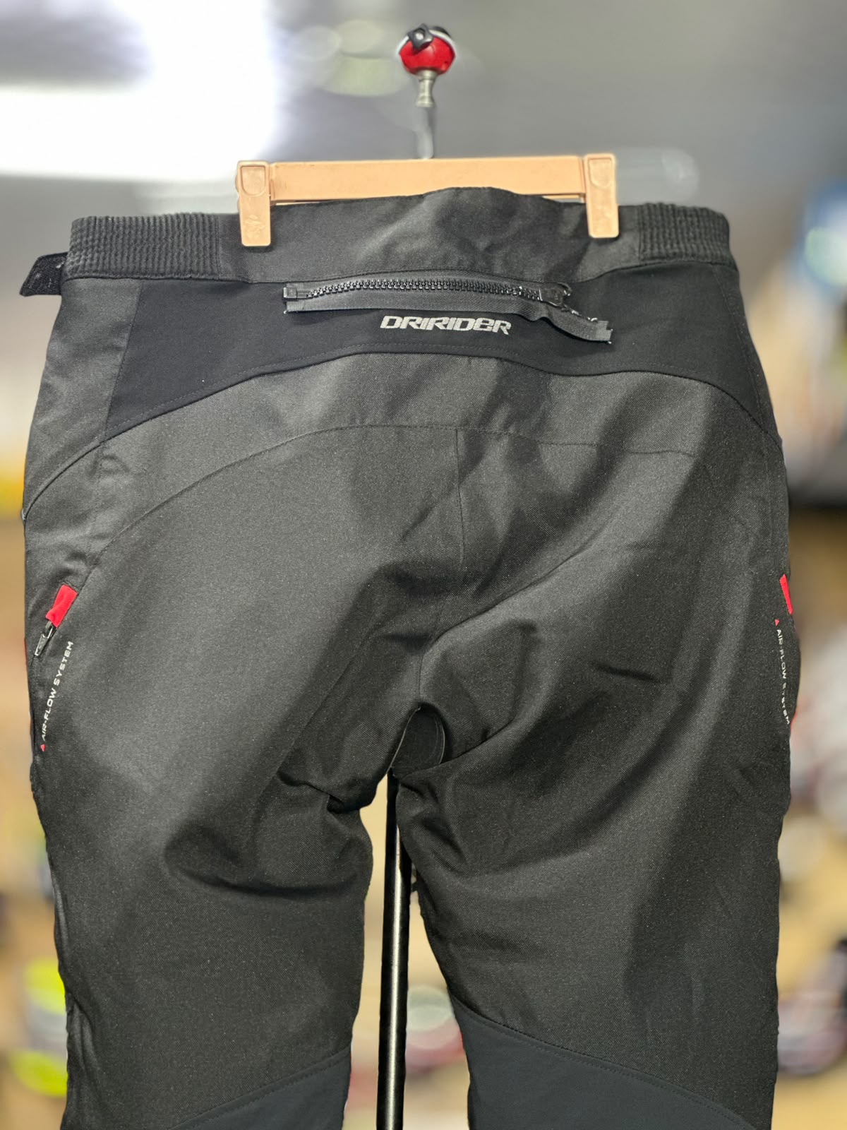 DRI-RIDER TOURING RIDING PANT WITH LEVEL 2 PROTECTION SIZE 38 WAIST - Image 2