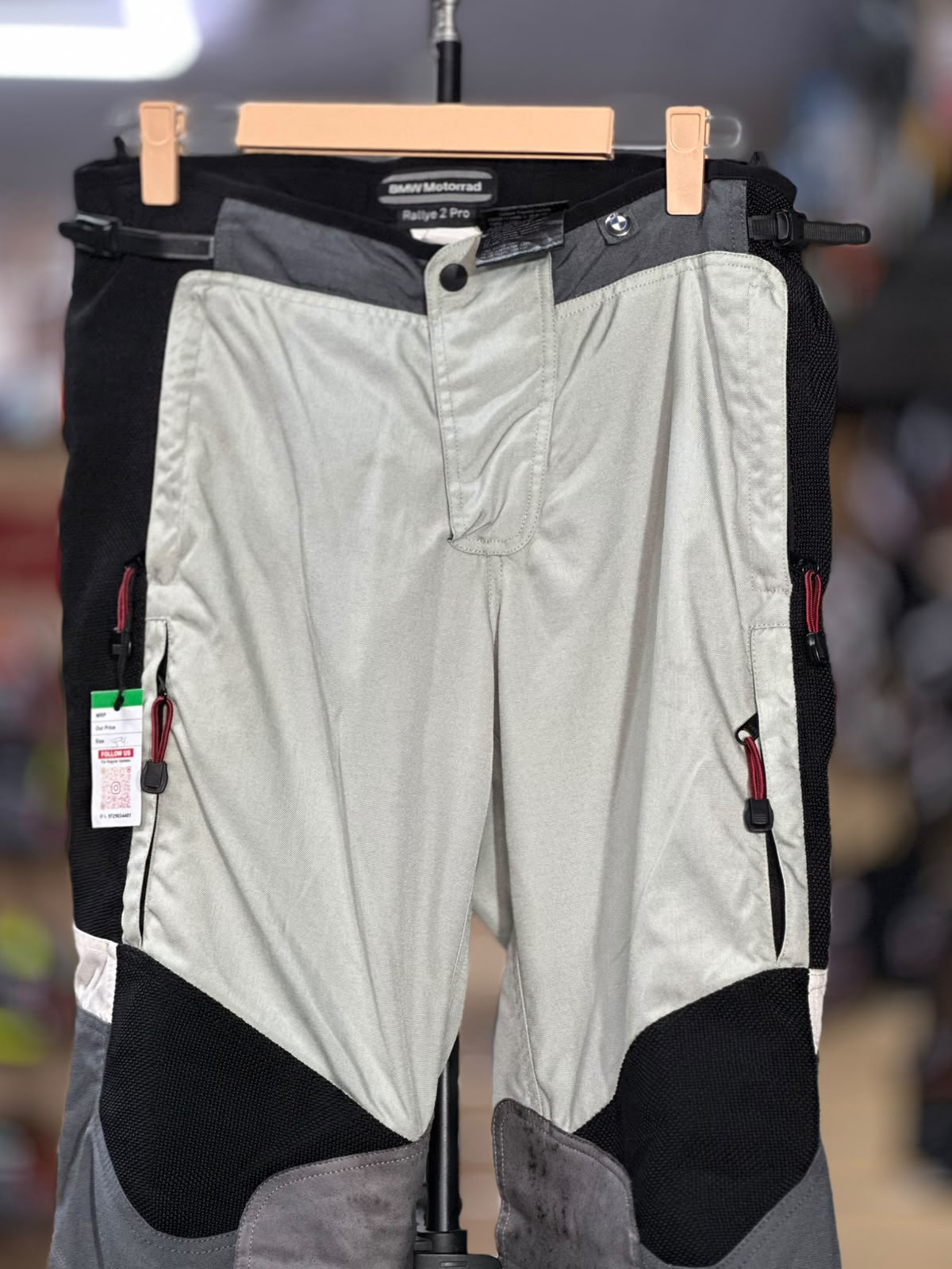 BMW MOTERRAD RALLY TOURING RIDING PANT WITH LEVEL 2 PROTECTION SIZE 34 WAIST - Image 4