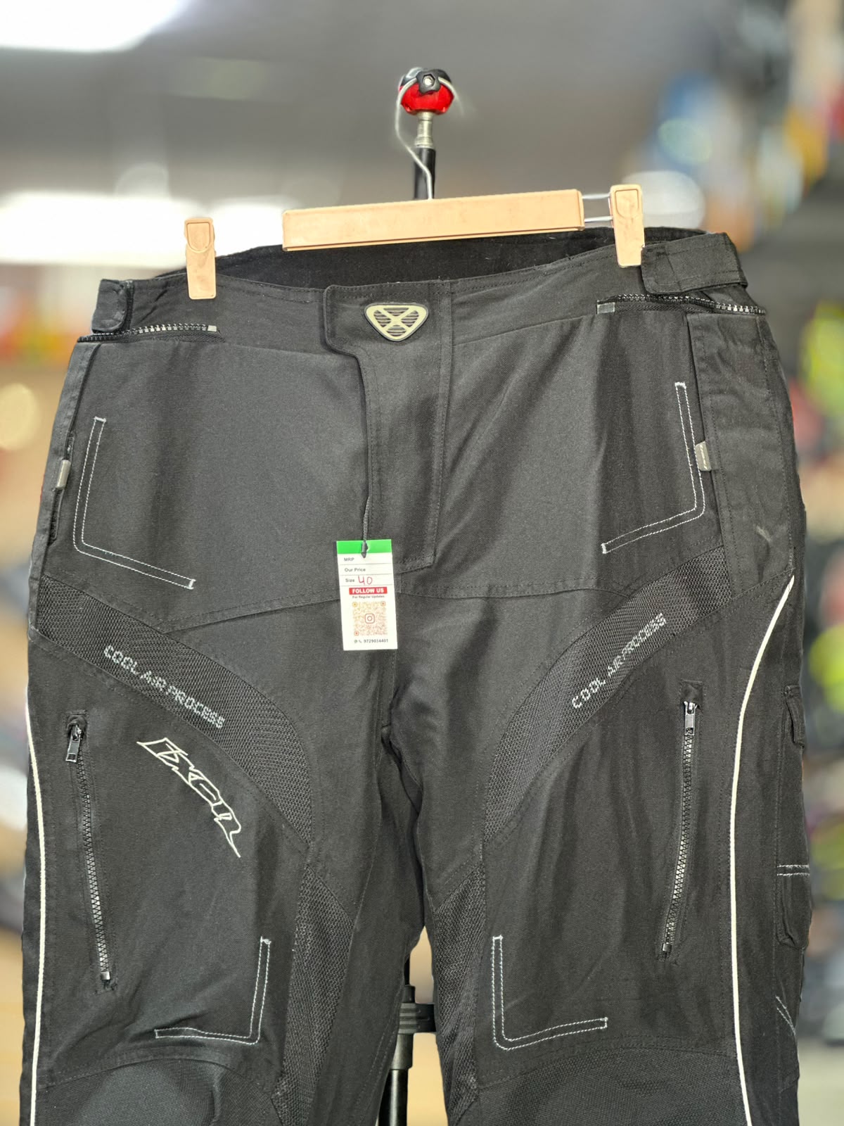 IXON TOURING RIDING PANT WITH LEVEL 2 PROTECTION SIZE 40 WAIST - Image 3