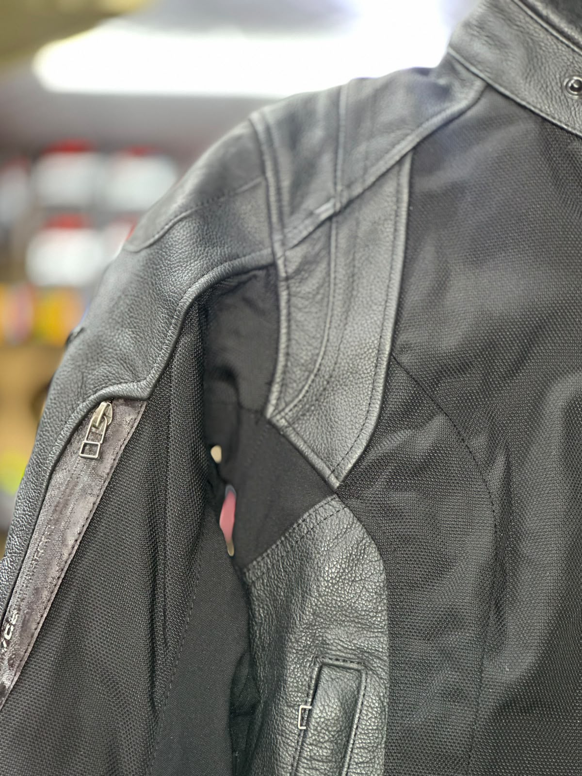 REVIT TOURING RIDING JACKET WITH LEVEL 2 PROTECTION SIZE M - Image 3