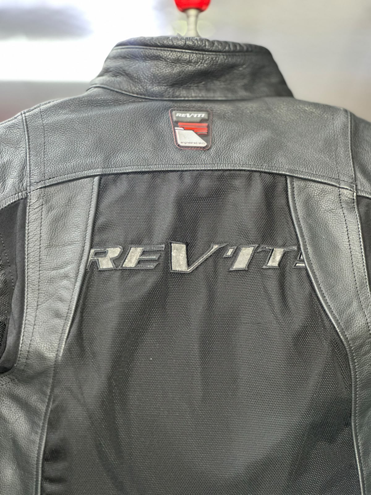 REVIT TOURING RIDING JACKET WITH LEVEL 2 PROTECTION SIZE M - Image 6