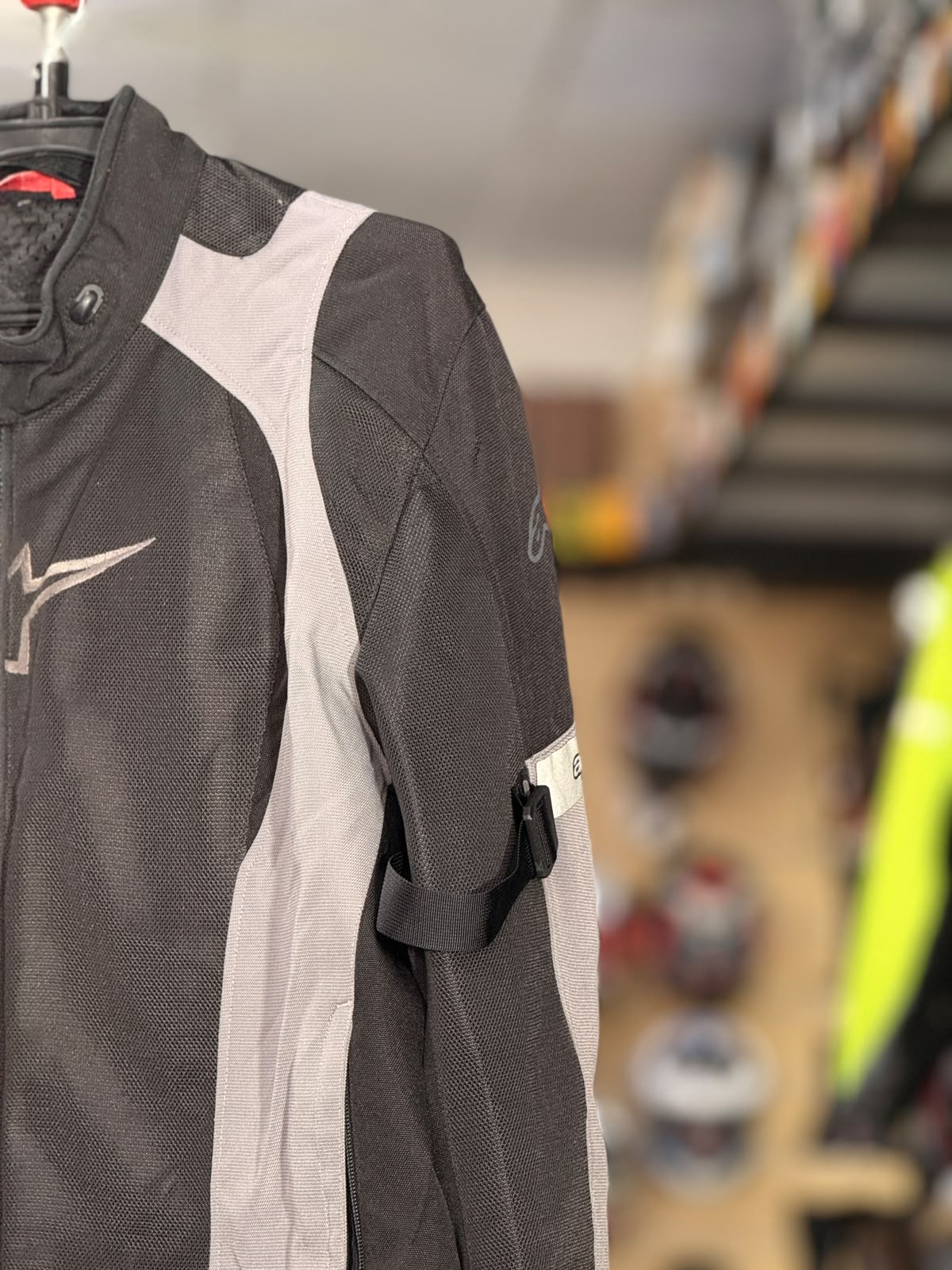 ALPINESTAR RIDING JACKET WITH LEVEL 2 PROTECTION SIZE 2XL (46 Chest) - Image 4