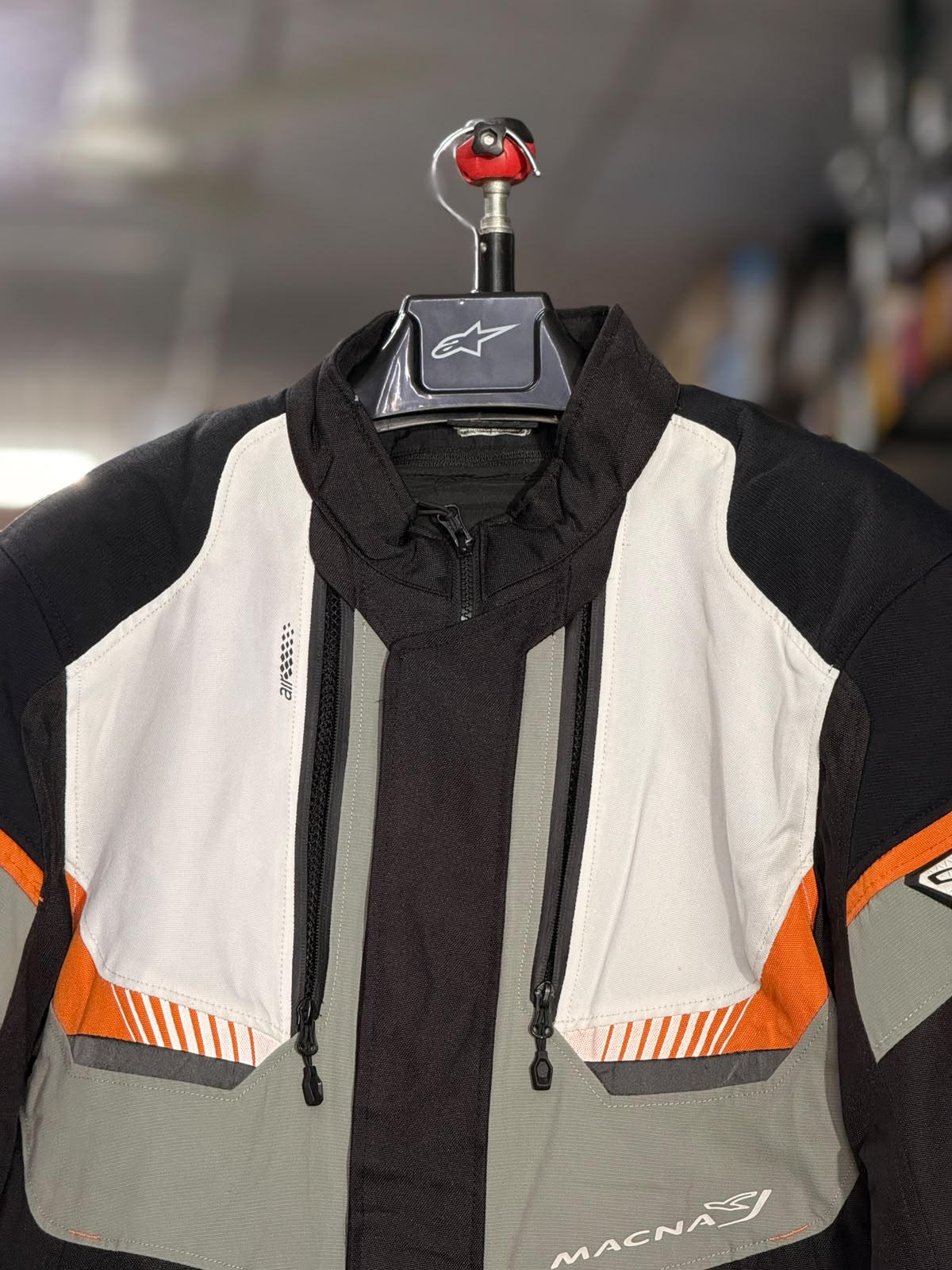 MACNA TOURING RIDING JACKET WITH LEVEL 2 PROTECTION SIZE 2XL (46 Chest) - Image 2